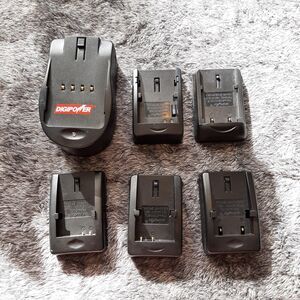 Digipower TC-500 Universal Travel Camera Battery Charger Untested
